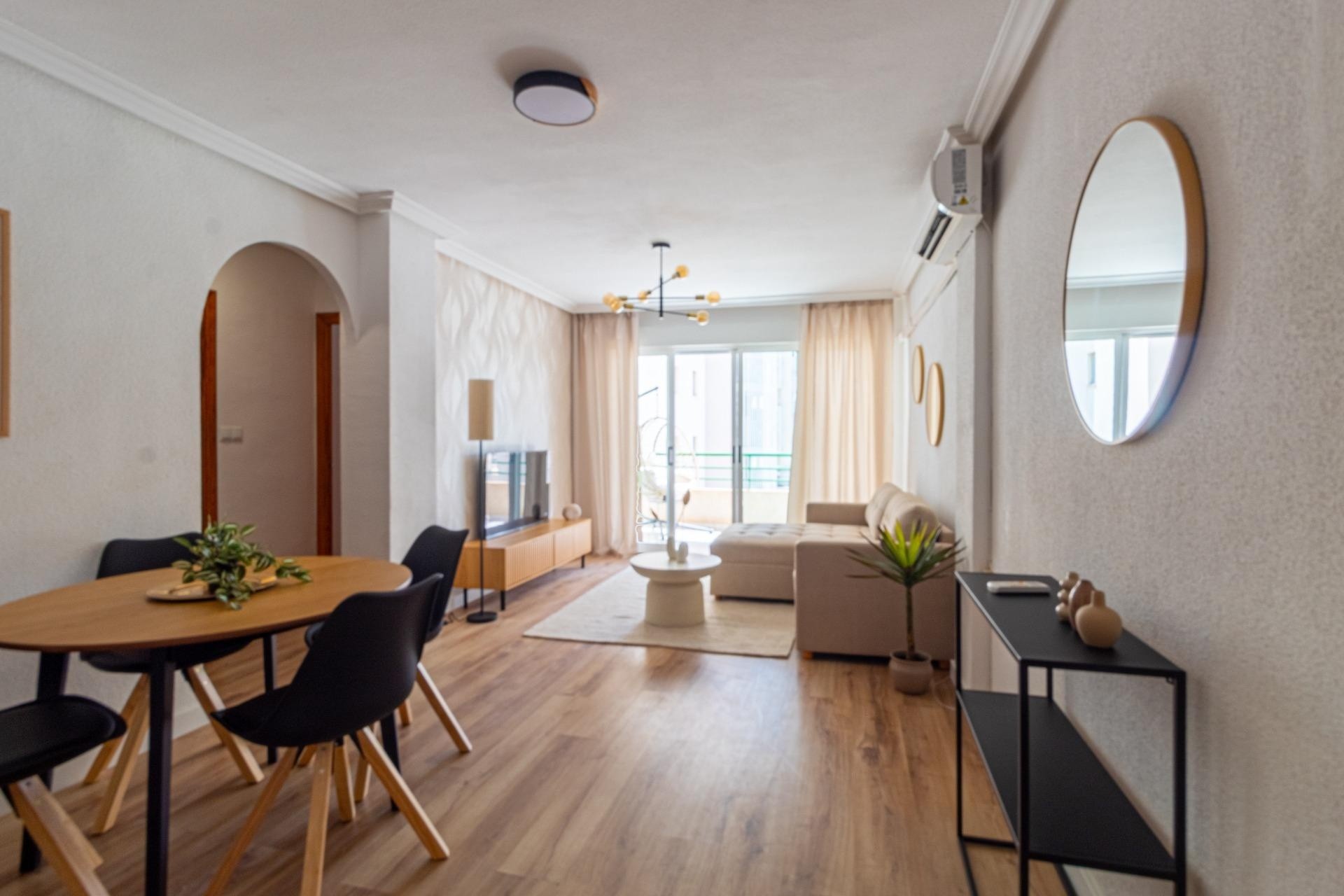 Venta - Apartamento / Piso -
Torrevieja - La Mata