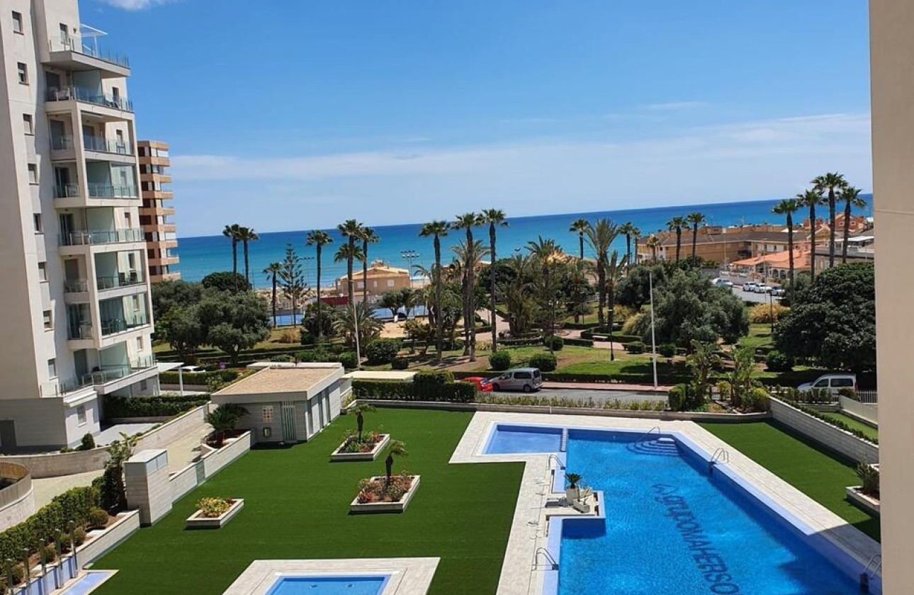 Venta - Apartamento / Piso -
Torrevieja - La Mata