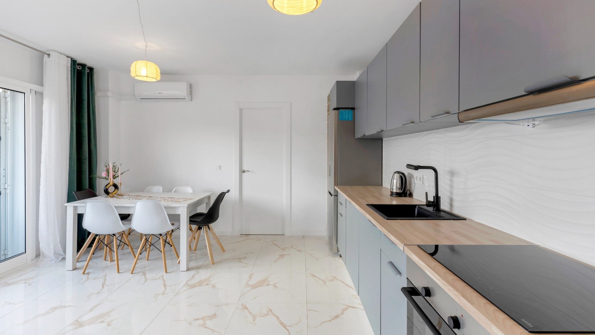 Venta - Apartamento piso -
Torrevieja - La Mata