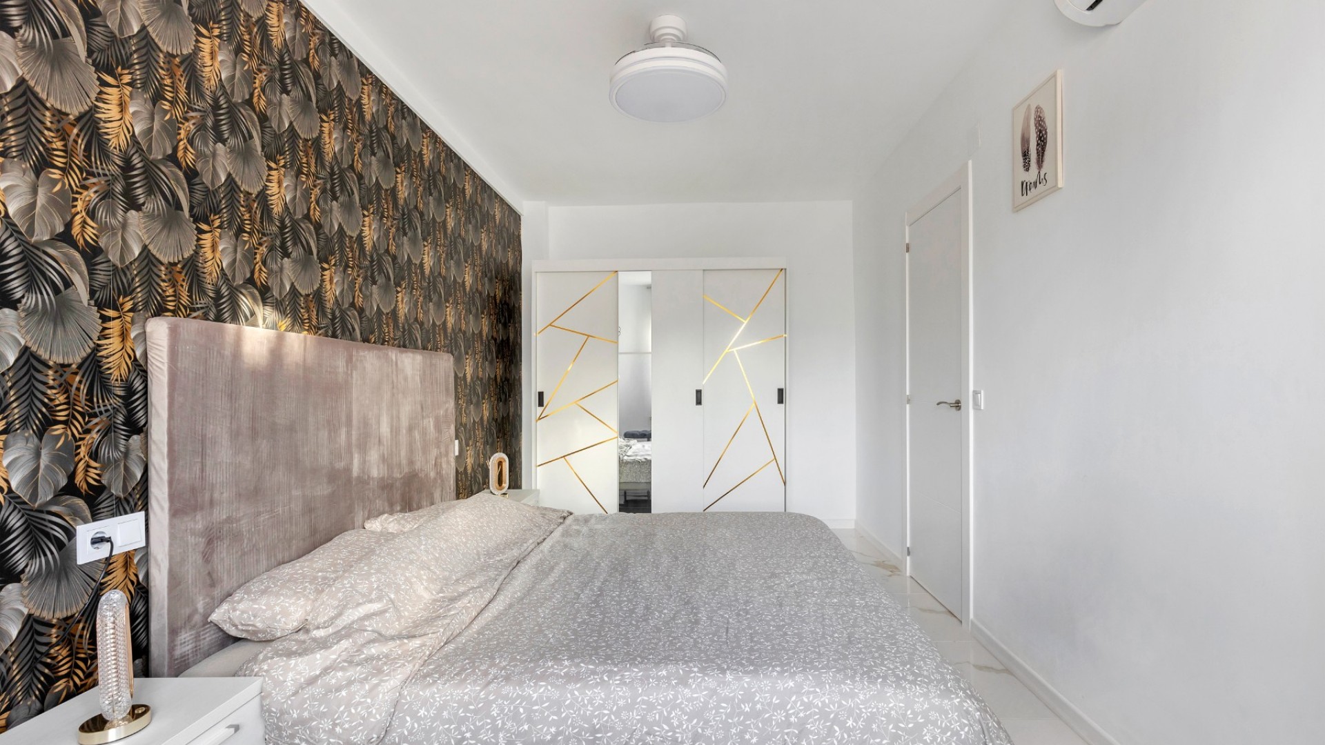 Venta - Apartamento piso -
Torrevieja - La Mata