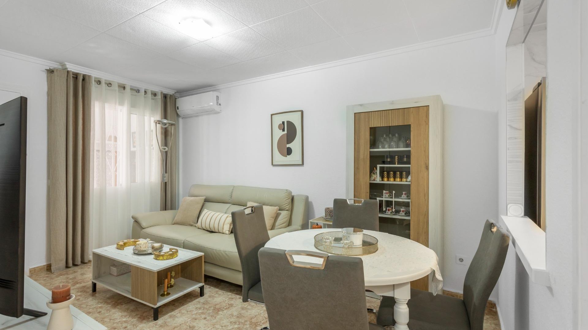 Venta - Apartamento piso -
Torrevieja - La Siesta - El Salado - Torreta