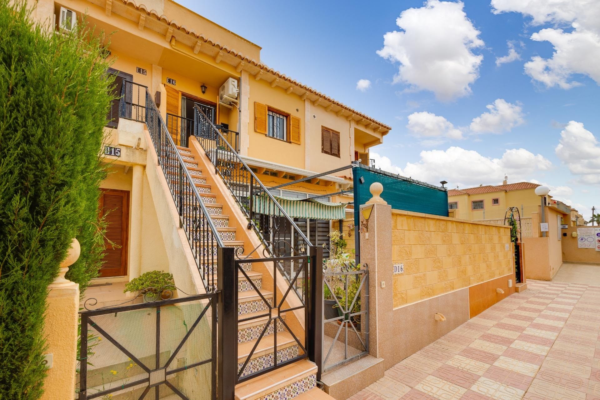 Venta - Apartamento / Piso -
Torrevieja - La Siesta - El Salado - Torreta