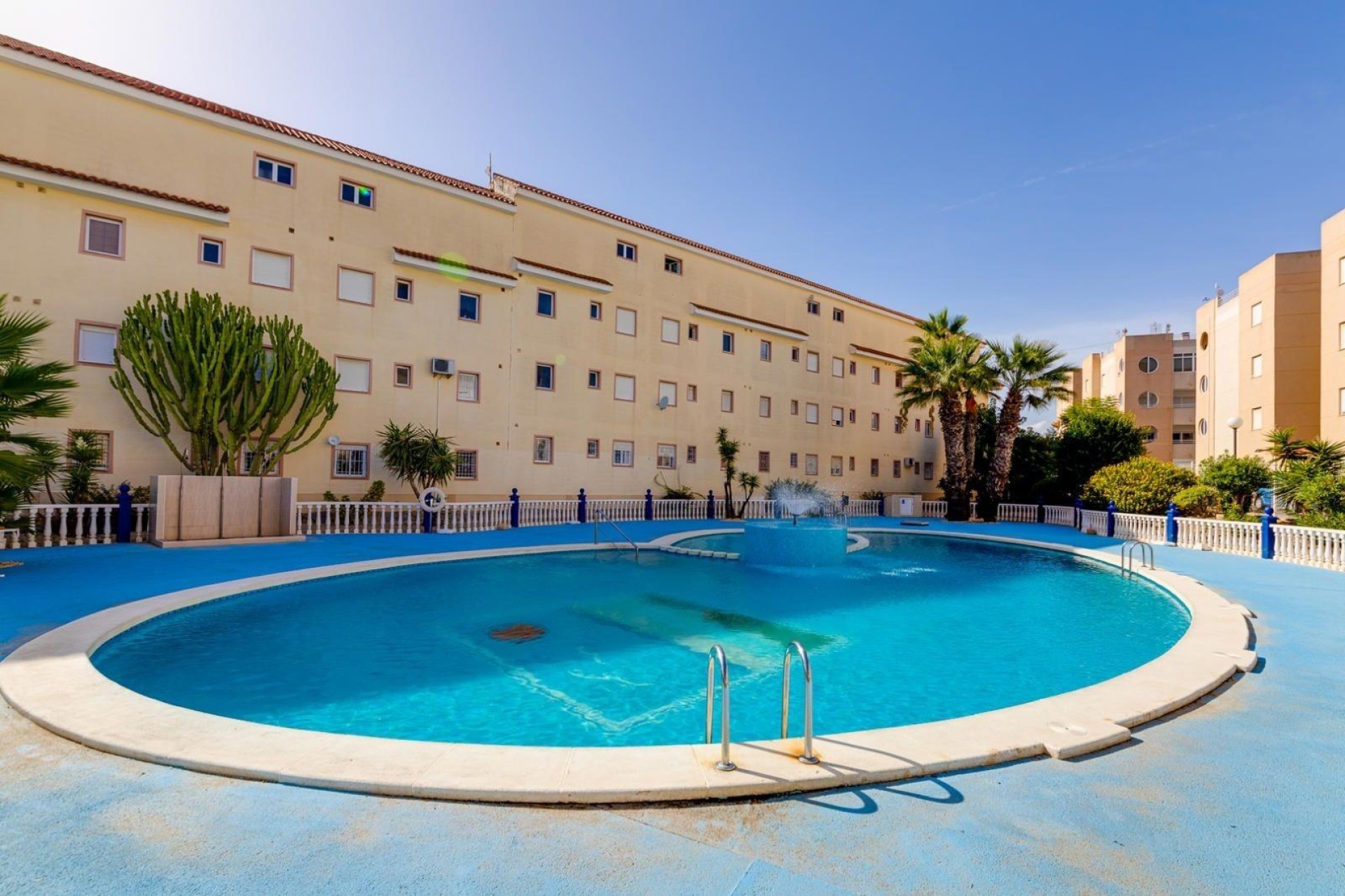 Venta - Apartamento / Piso -
Torrevieja - La Siesta - El Salado - Torreta