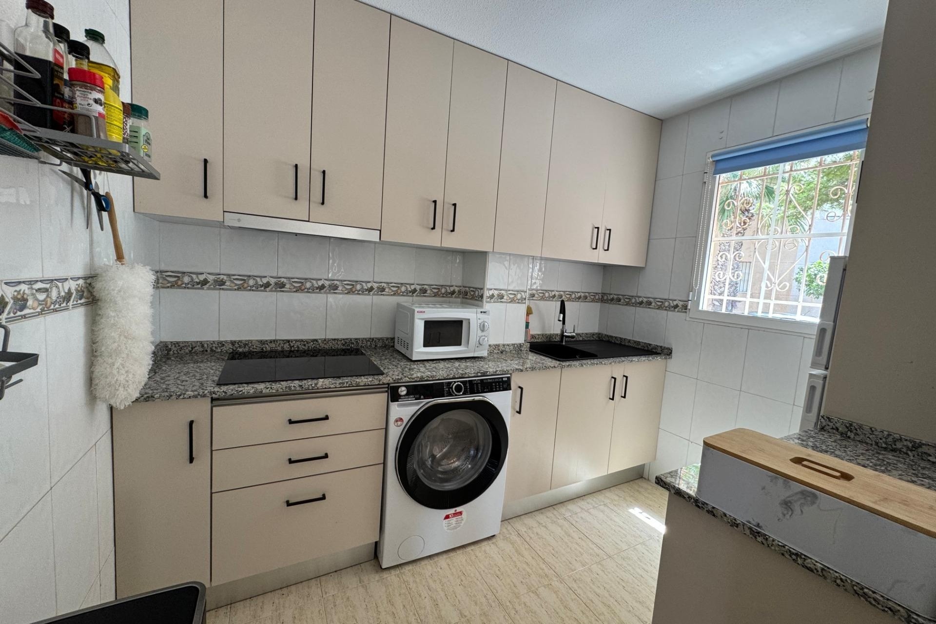 Venta - Apartamento / Piso -
Torrevieja - La Siesta - El Salado - Torreta