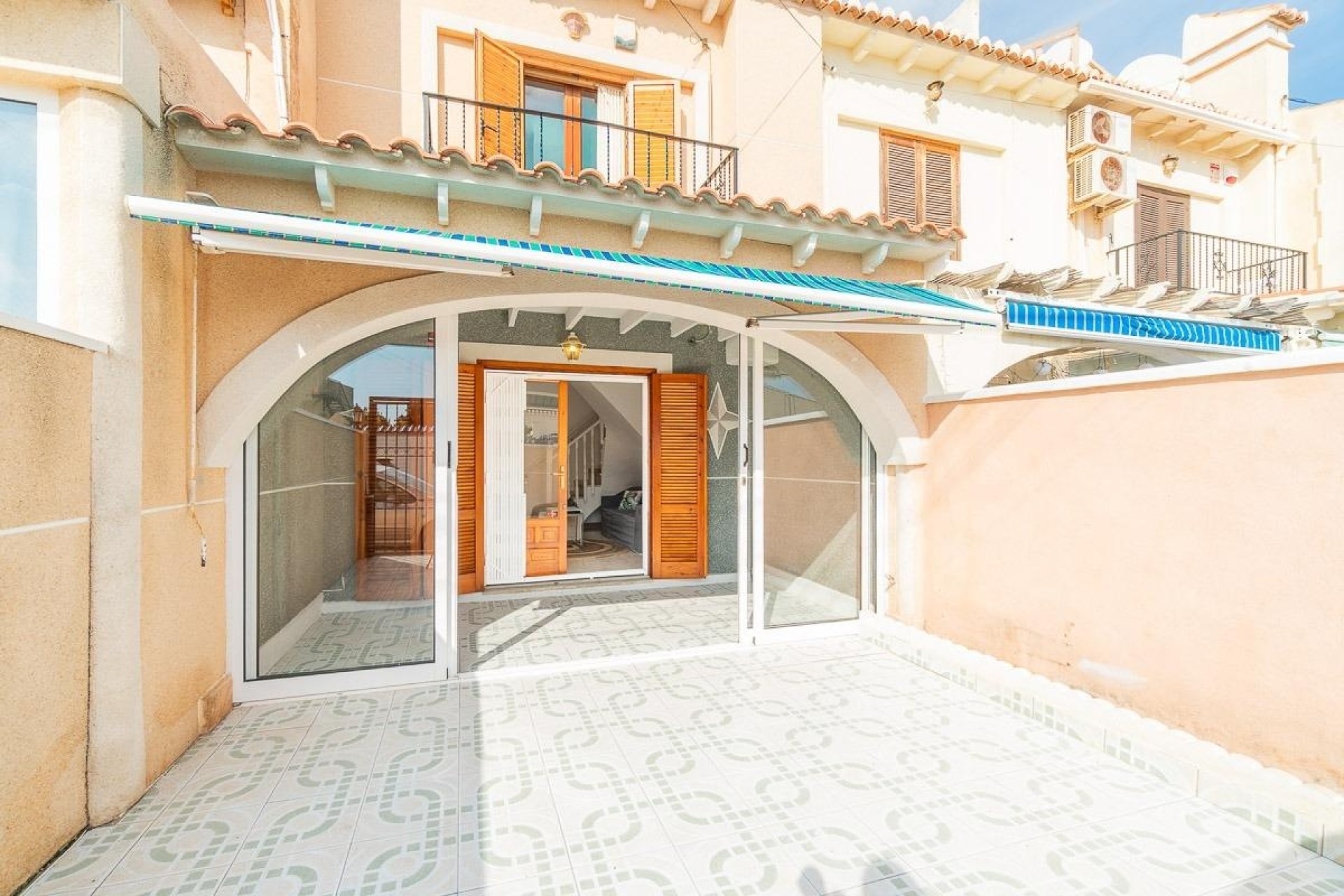 Venta - Apartamento / Piso -
Torrevieja - La Siesta - El Salado - Torreta