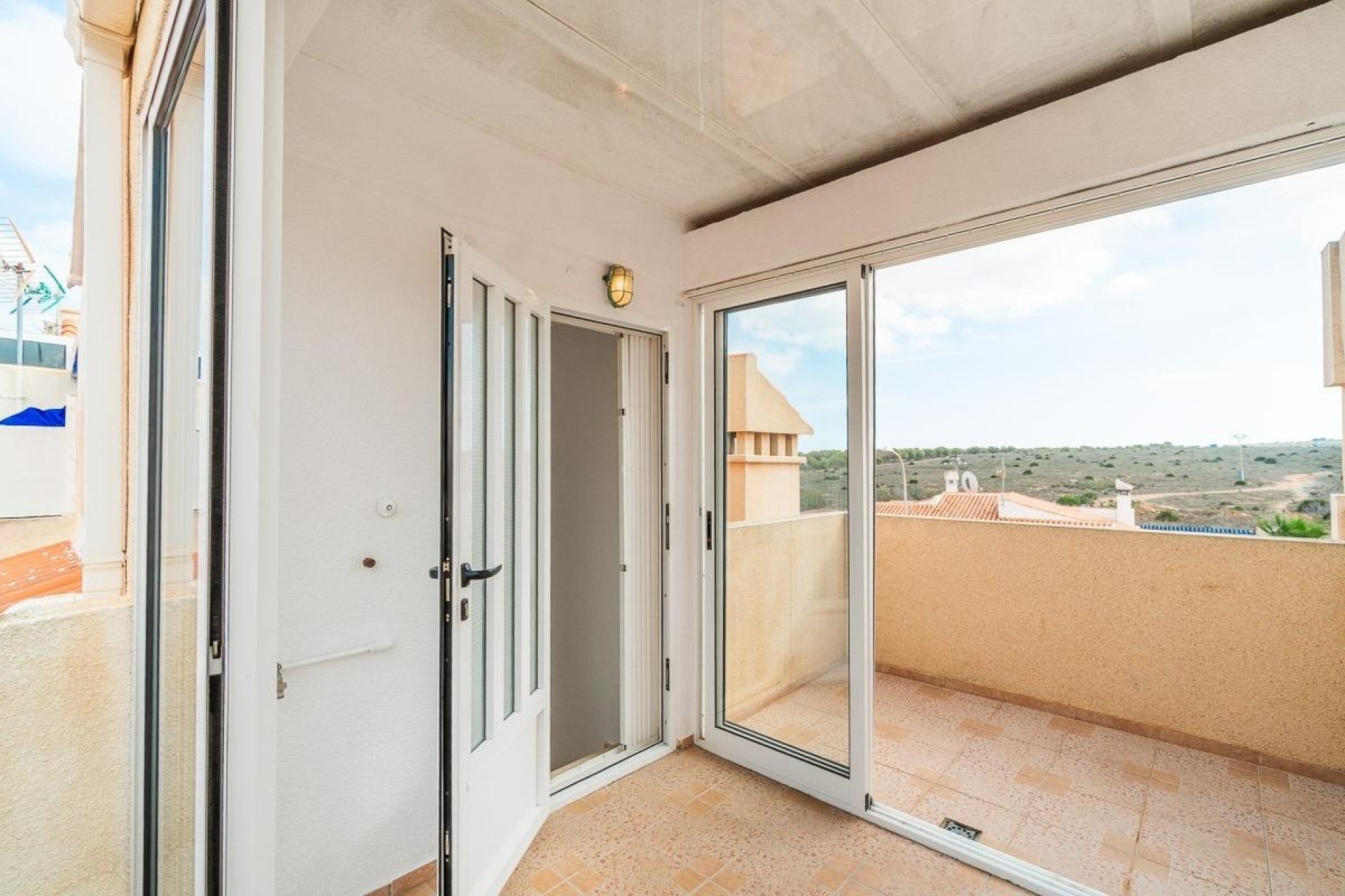 Venta - Apartamento / Piso -
Torrevieja - La Siesta - El Salado - Torreta
