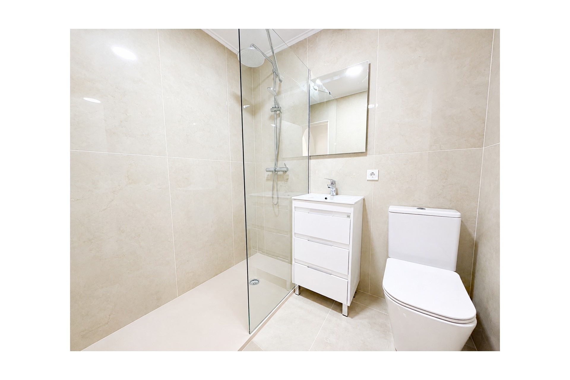 Venta - Apartamento / Piso -
Torrevieja - La Siesta