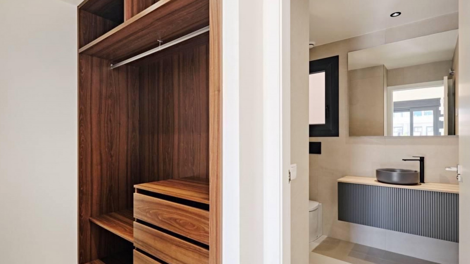 Venta - Apartamento piso -
Torrevieja - La veleta