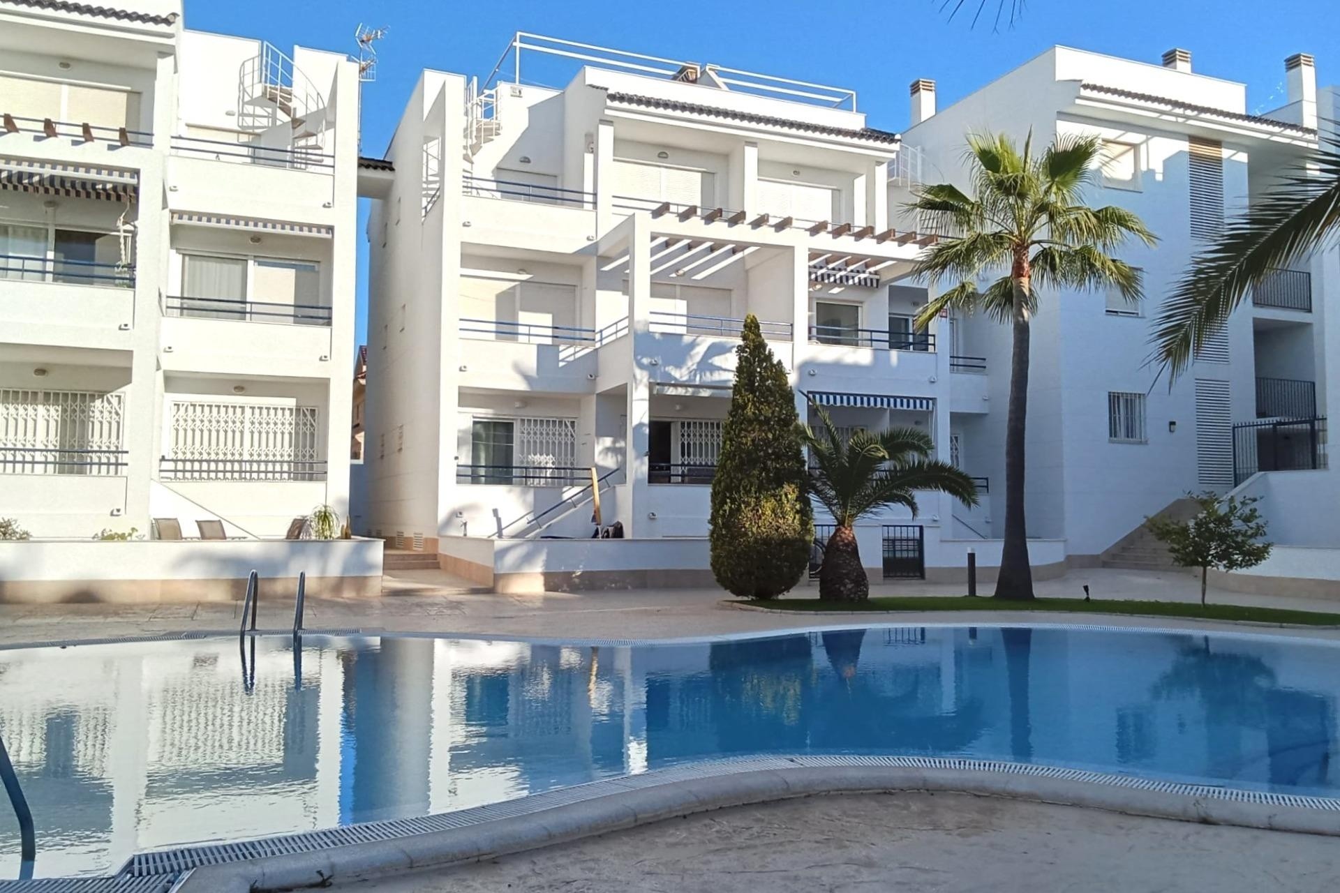 Venta - Apartamento / Piso -
Torrevieja - La veleta