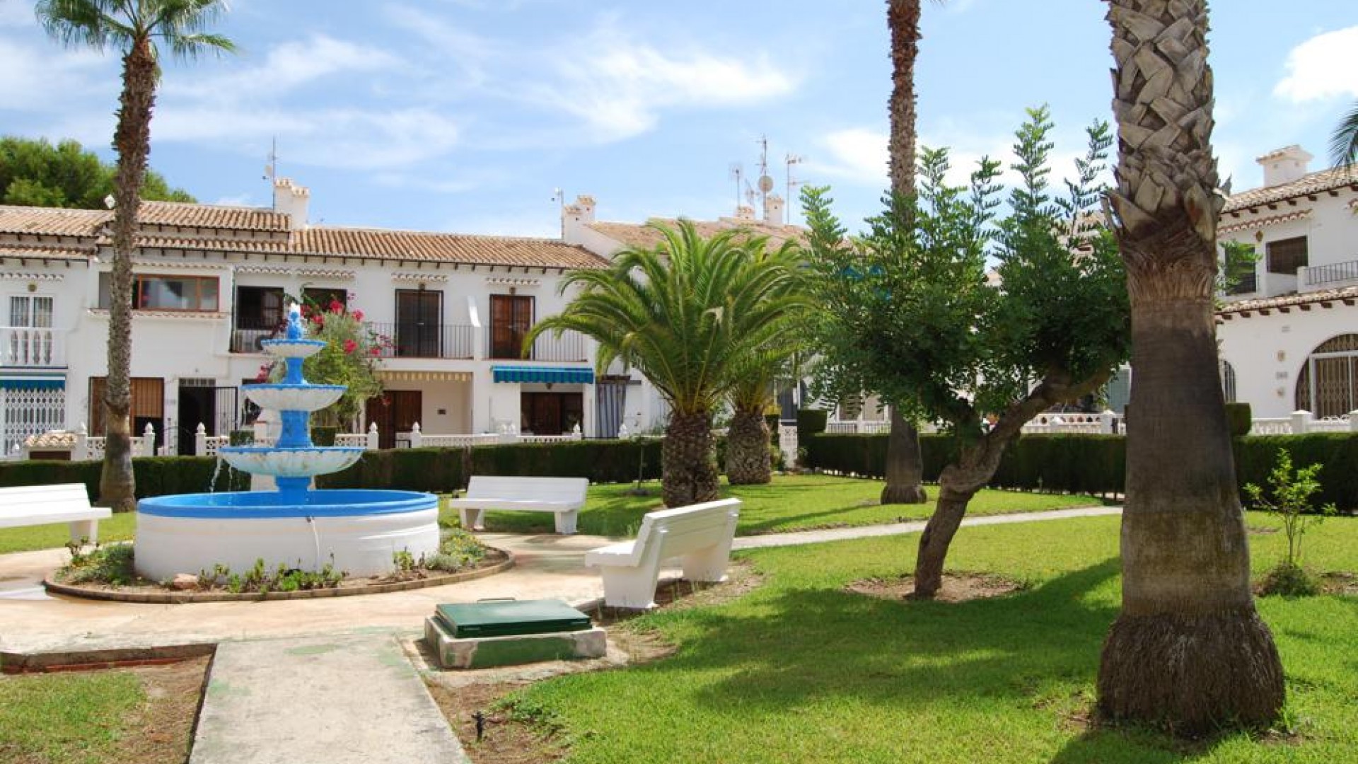 Venta - Apartamento piso -
Torrevieja - Lago jardin