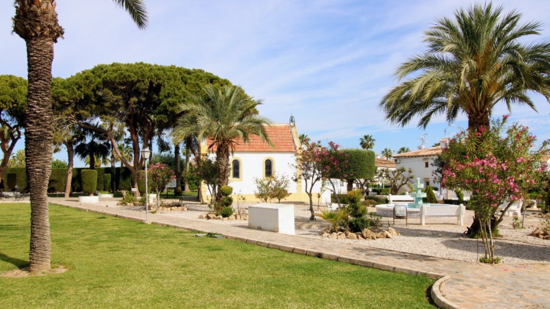 Venta - Apartamento piso -
Torrevieja - Lago jardin