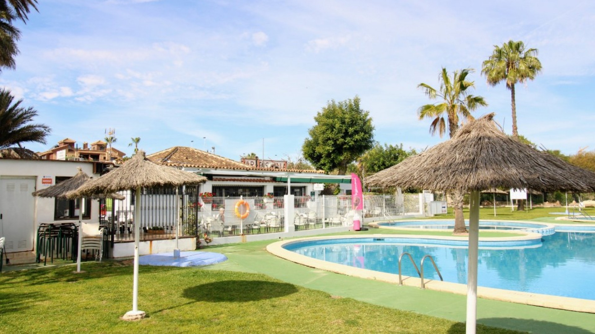 Venta - Apartamento piso -
Torrevieja - Lago jardin