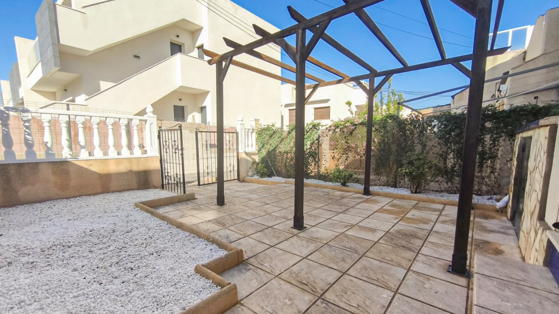 Venta - Apartamento piso -
Torrevieja - Lago jardin