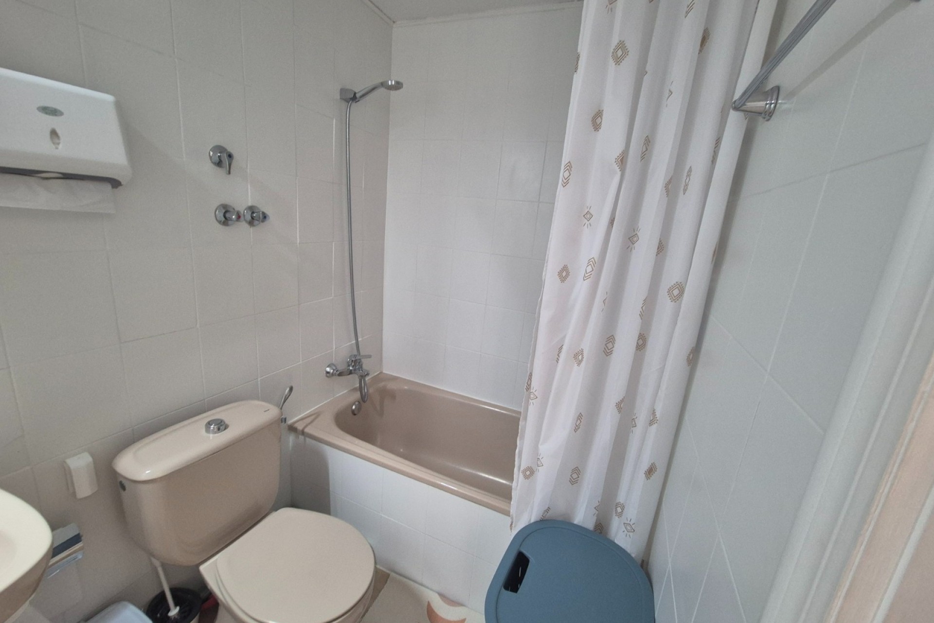 Venta - Apartamento / Piso -
Torrevieja - Lago jardin