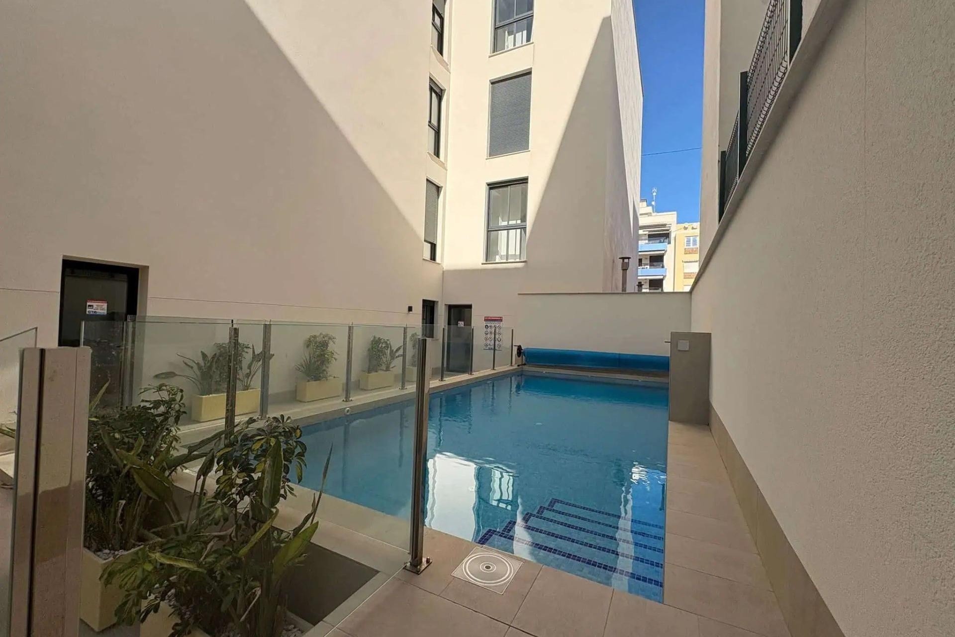 Venta - Apartamento / Piso -
Torrevieja - Las Piscinas Naturales