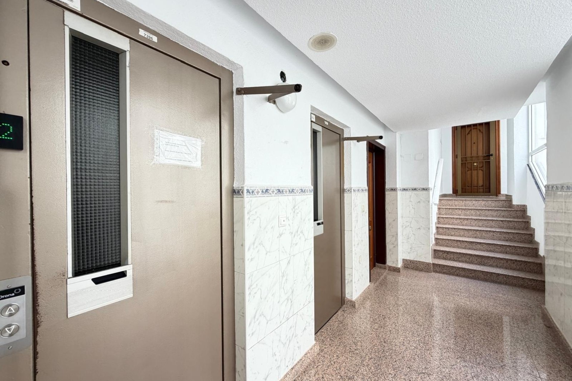 Venta - Apartamento / Piso -
Torrevieja - Las Piscinas Naturales