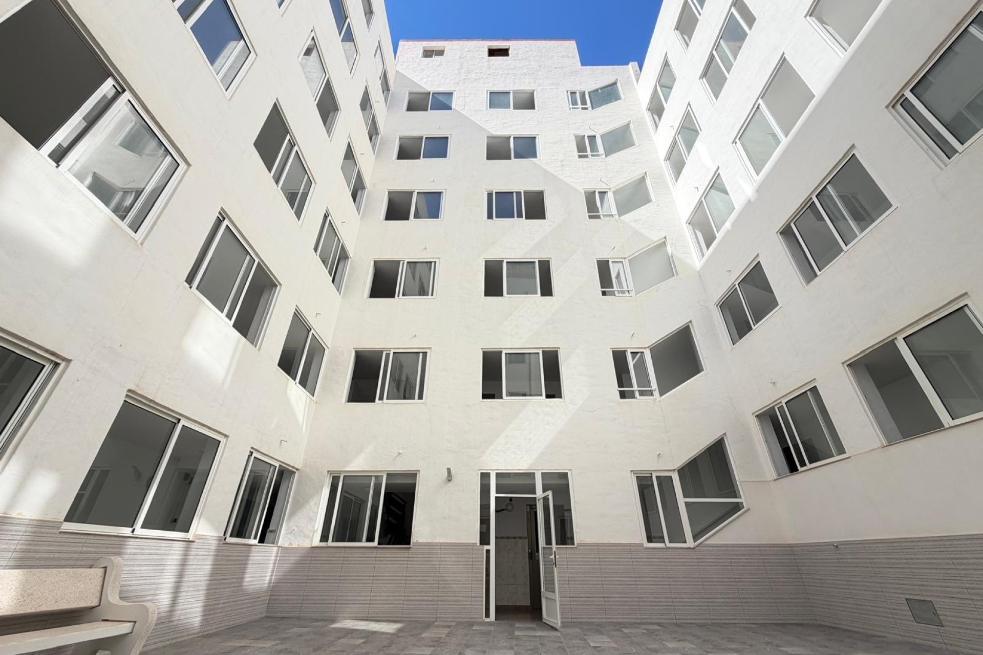 Venta - Apartamento / Piso -
Torrevieja - Las Piscinas Naturales