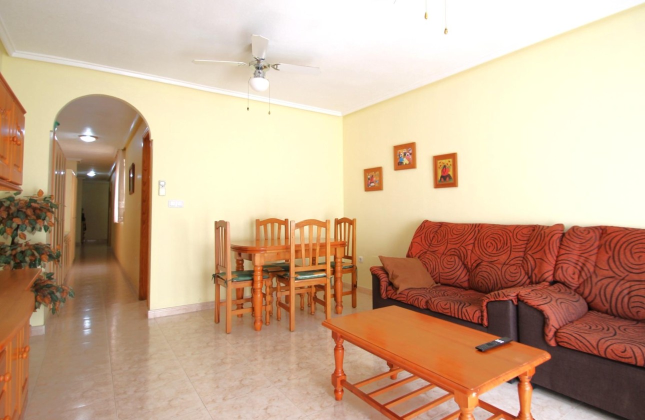 Venta - Apartamento / Piso -
Torrevieja - Las Piscinas Naturales