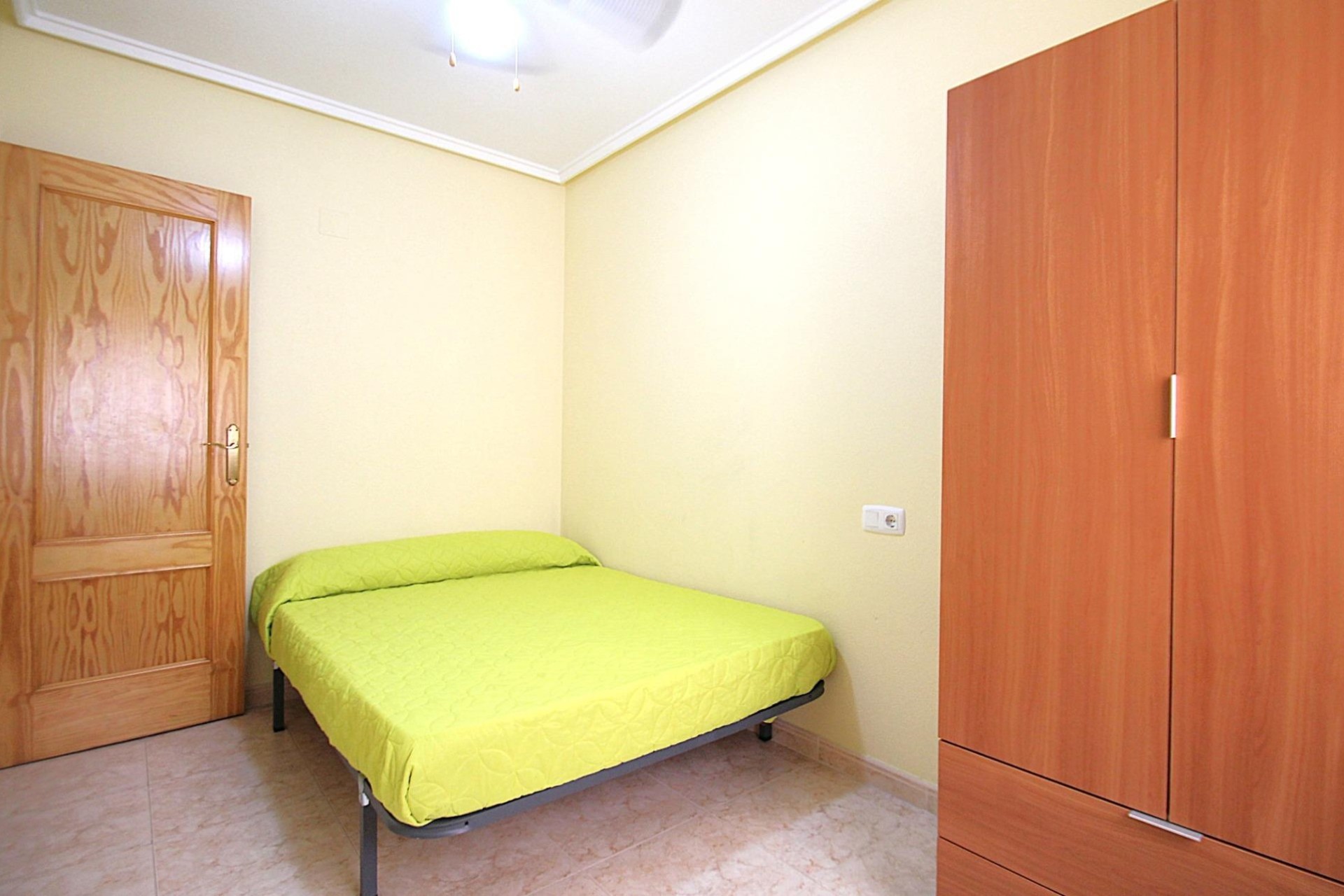 Venta - Apartamento / Piso -
Torrevieja - Las Piscinas Naturales