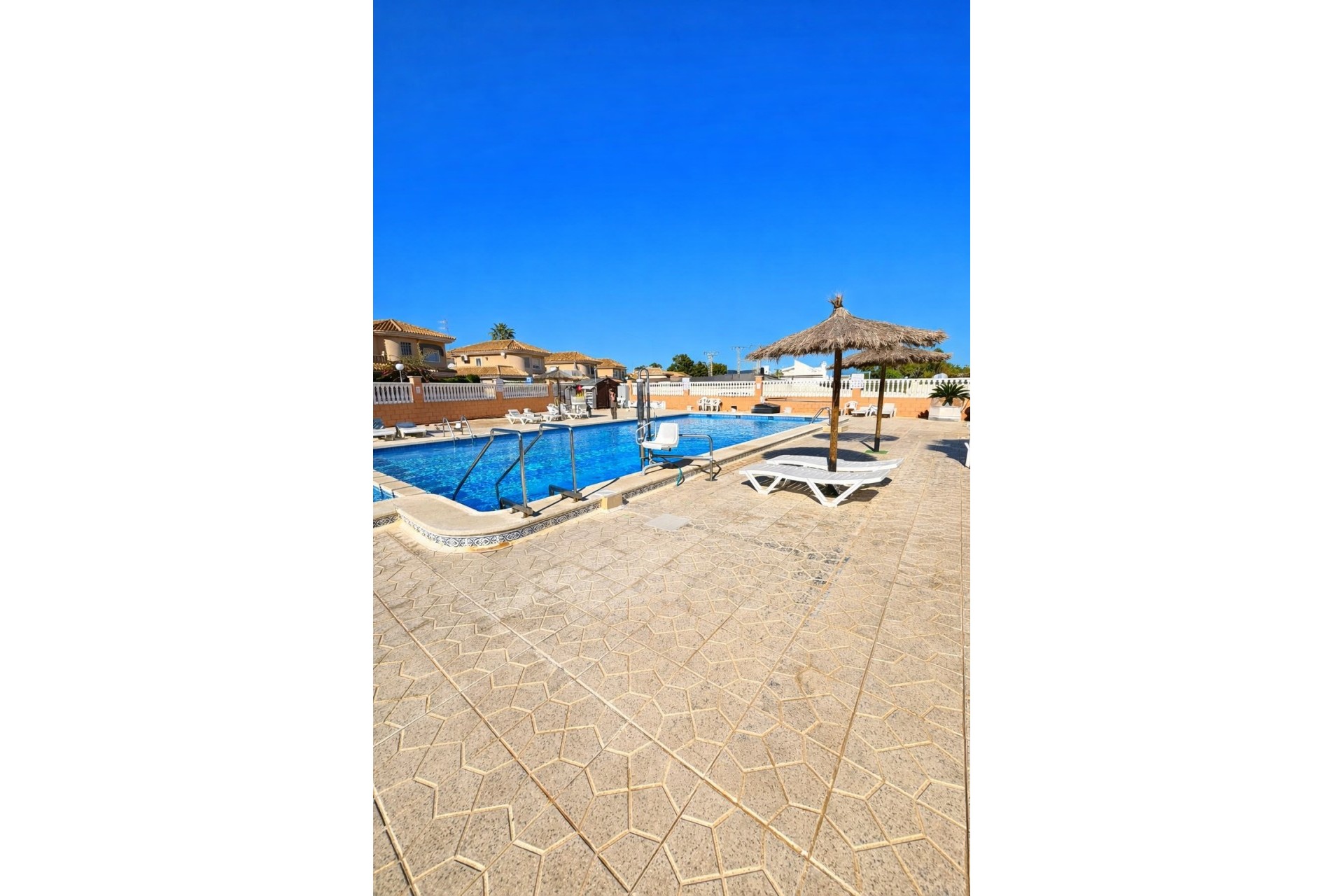 Venta - Apartamento / Piso -
Torrevieja - Los Altos