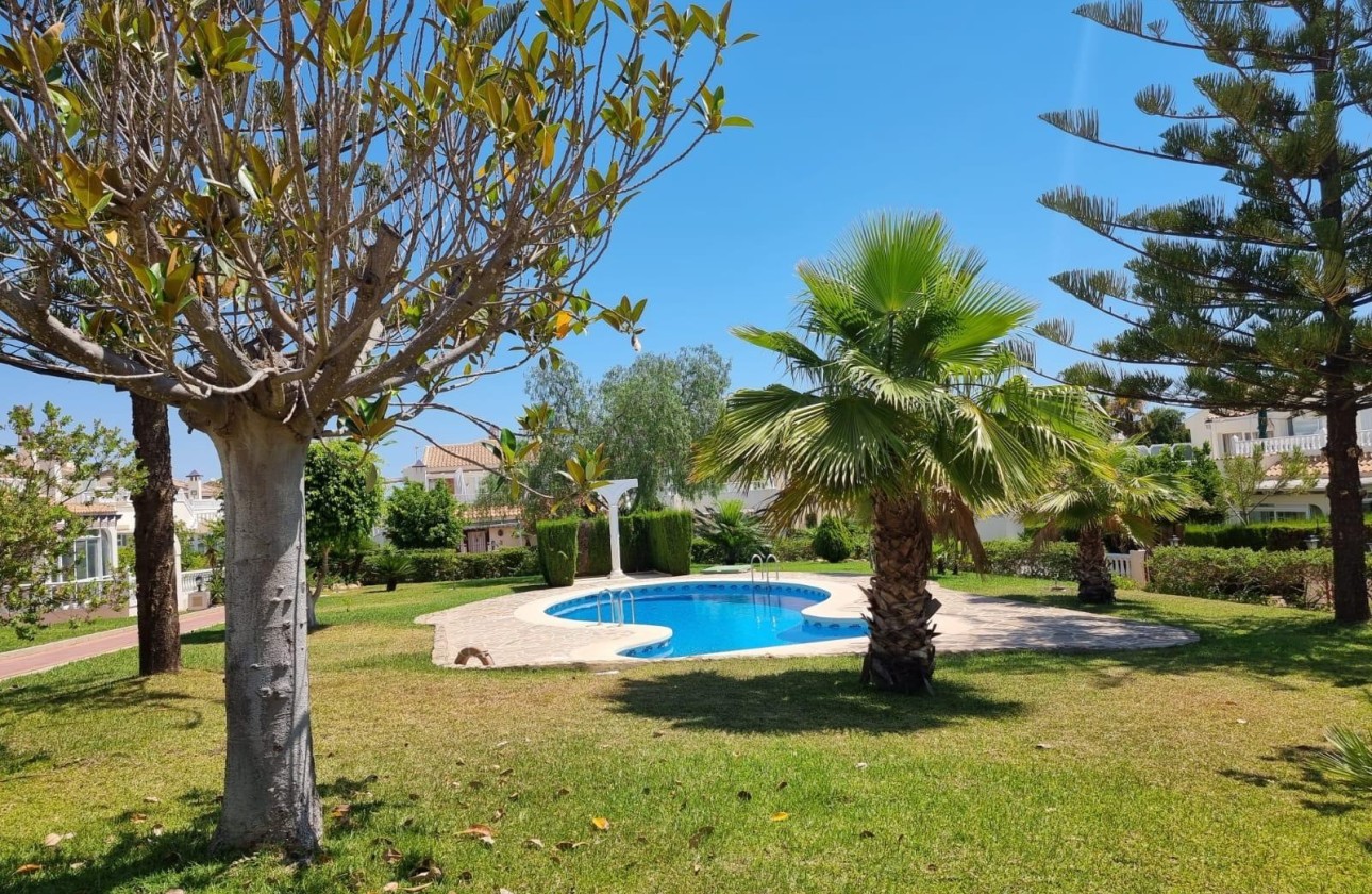 Venta - Apartamento / Piso -
Torrevieja - Los Balcones