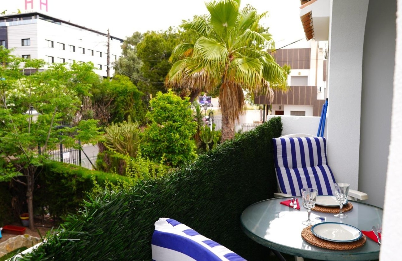 Venta - Apartamento / Piso -
Torrevieja - Los Balcones