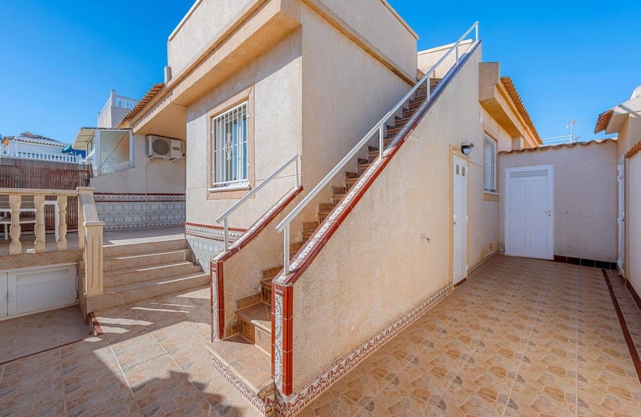 Venta - Apartamento / Piso -
Torrevieja - Los Balcones