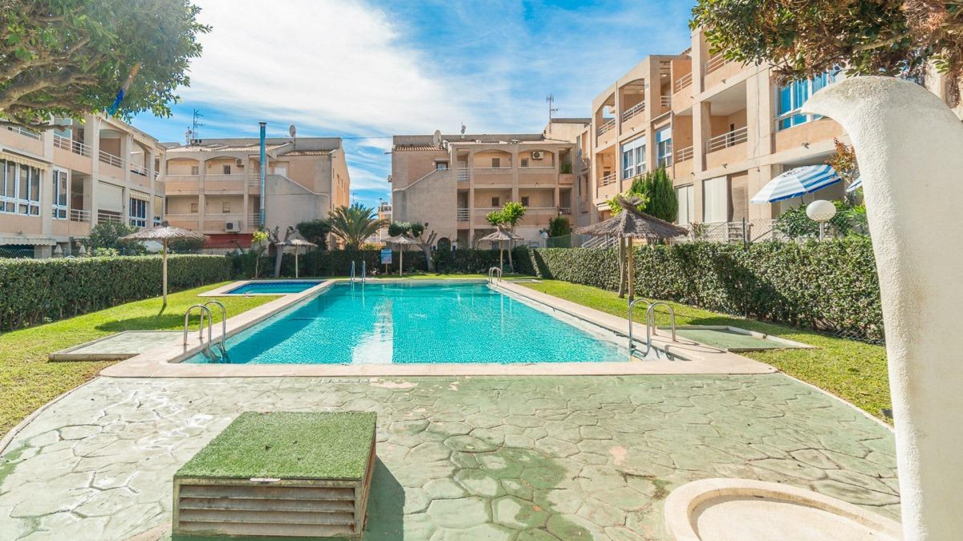 Venta - Apartamento piso -
Torrevieja - Los Frutales