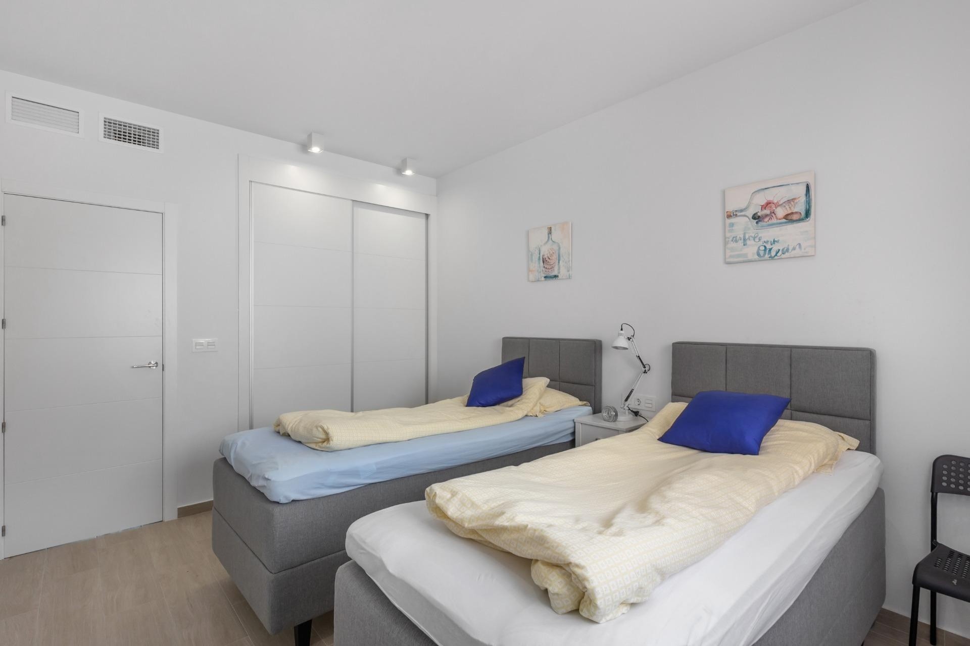 Venta - Apartamento / Piso -
Torrevieja - Los Frutales