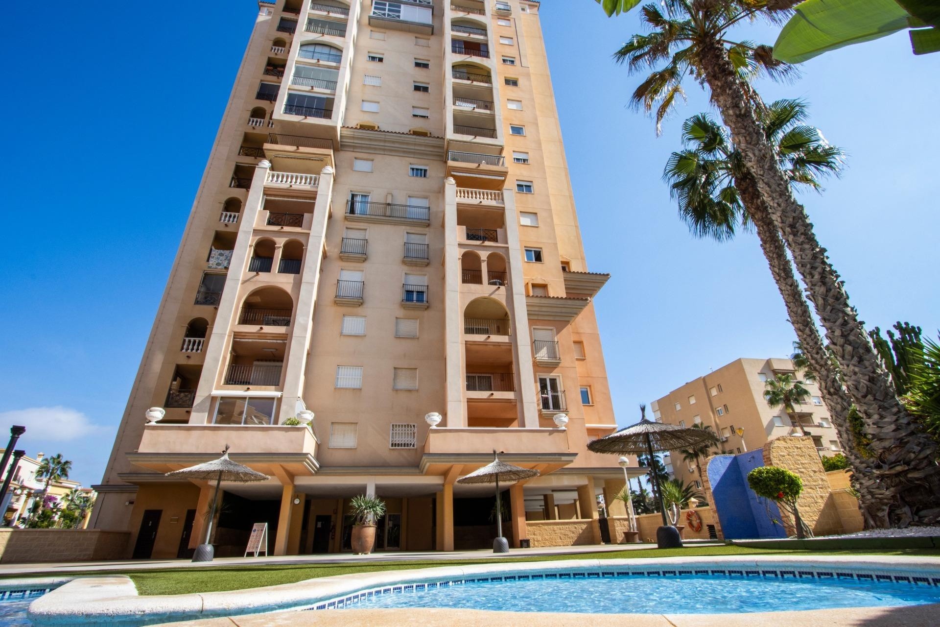 Venta - Apartamento / Piso -
Torrevieja - Los Frutales