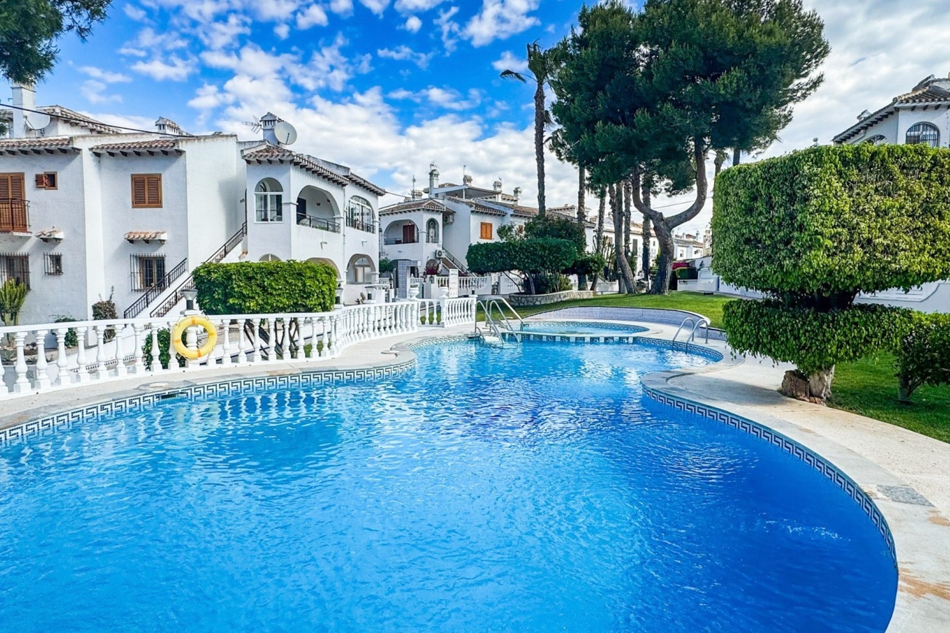 Venta - Apartamento / Piso -
Torrevieja - Nueva Torrevieja - Aguas Nuevas