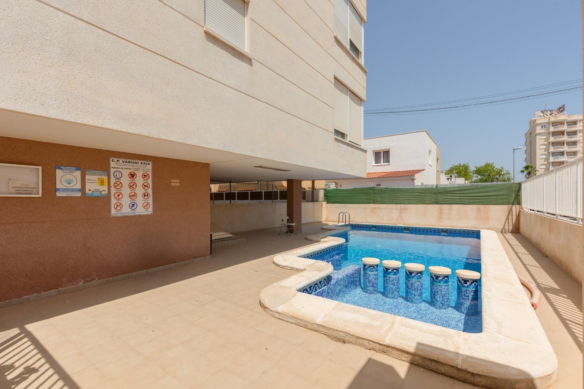 Venta - Apartamento / Piso -
Torrevieja - Nueva Torrevieja