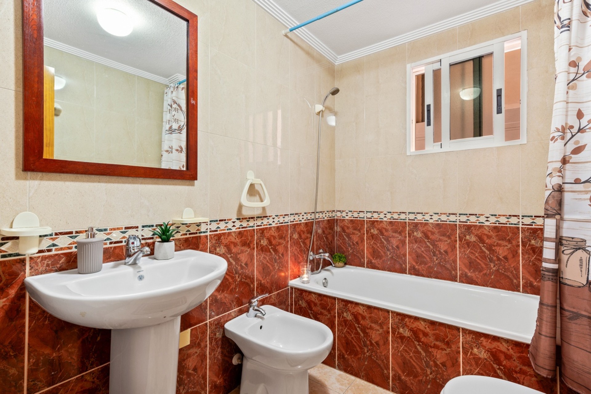 Venta - Apartamento / Piso -
Torrevieja - Parque de las Naciones