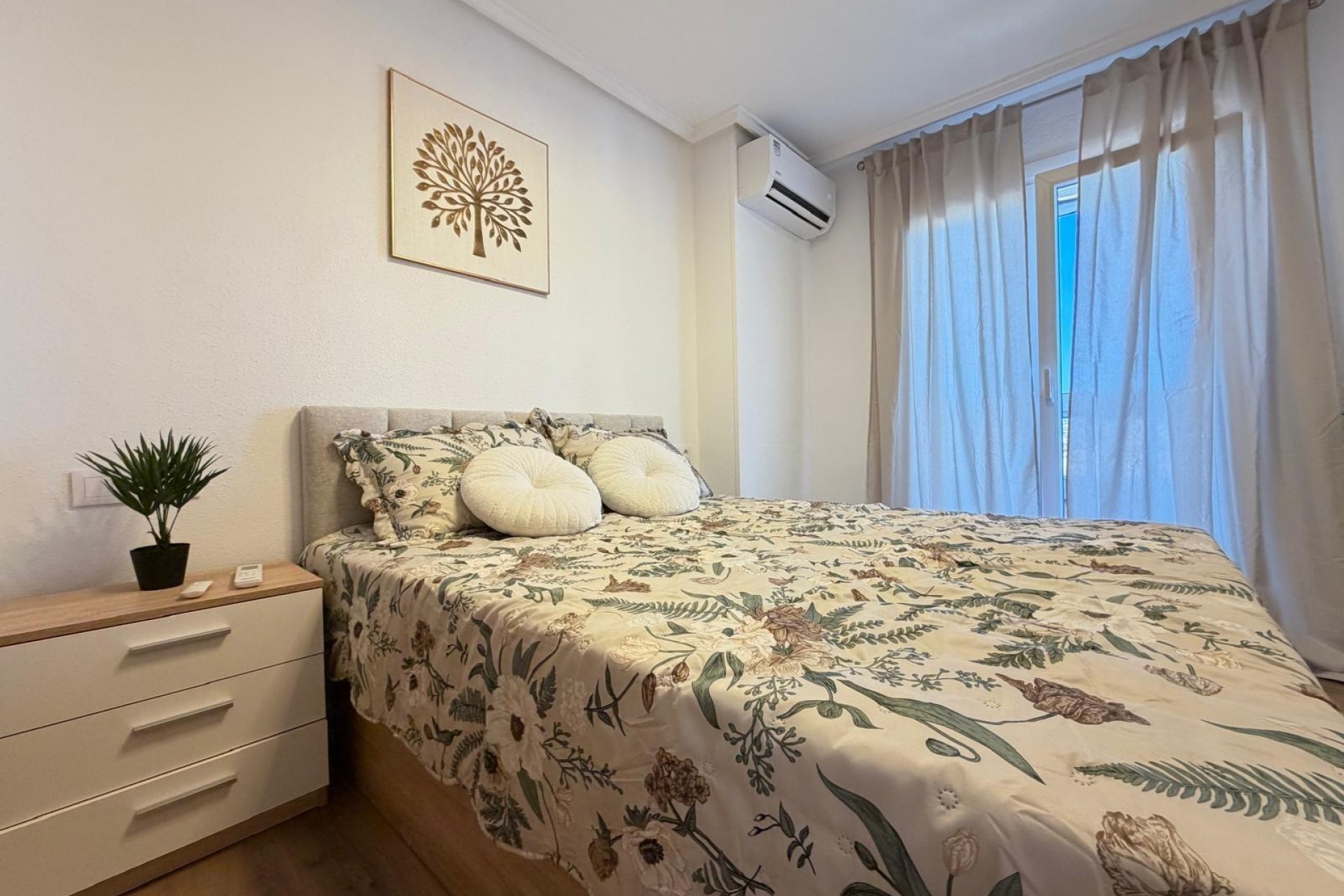 Venta - Apartamento / Piso -
Torrevieja - Parque de las Naciones