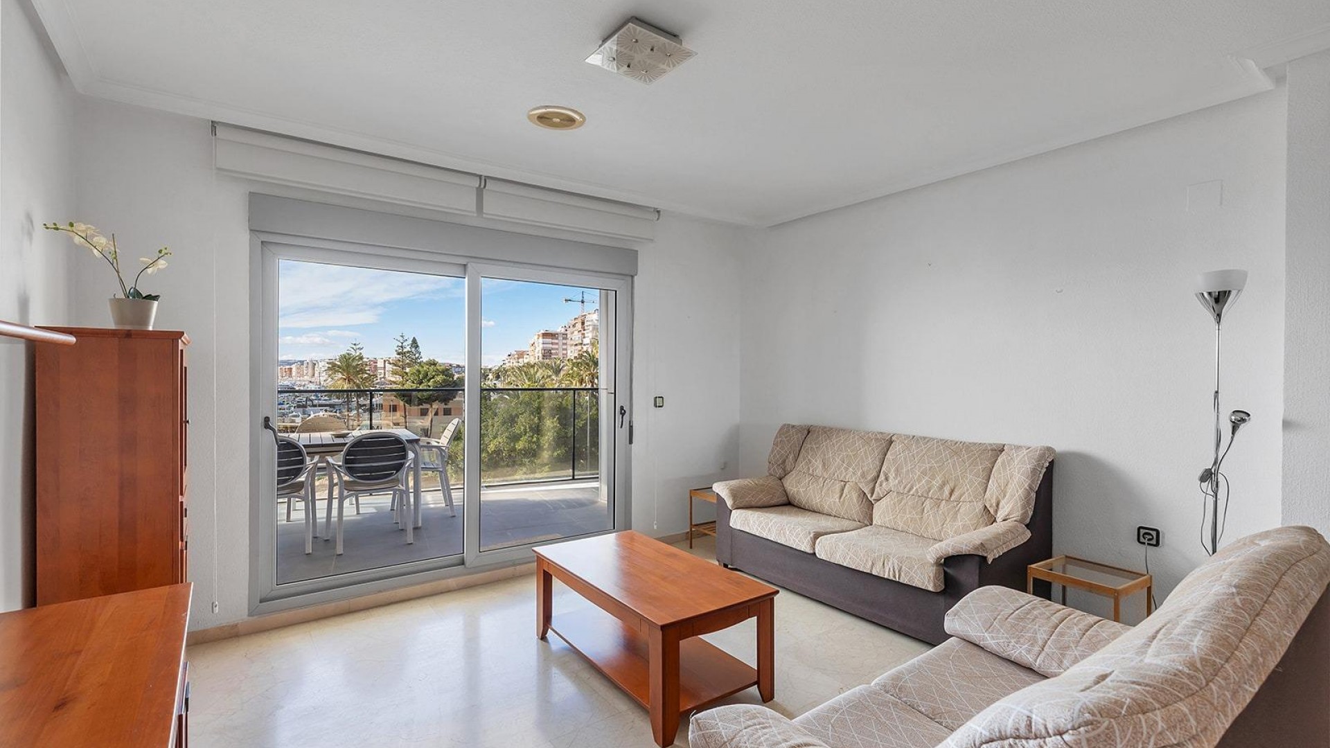 Venta - Apartamento piso -
Torrevieja - Paseo maritimo