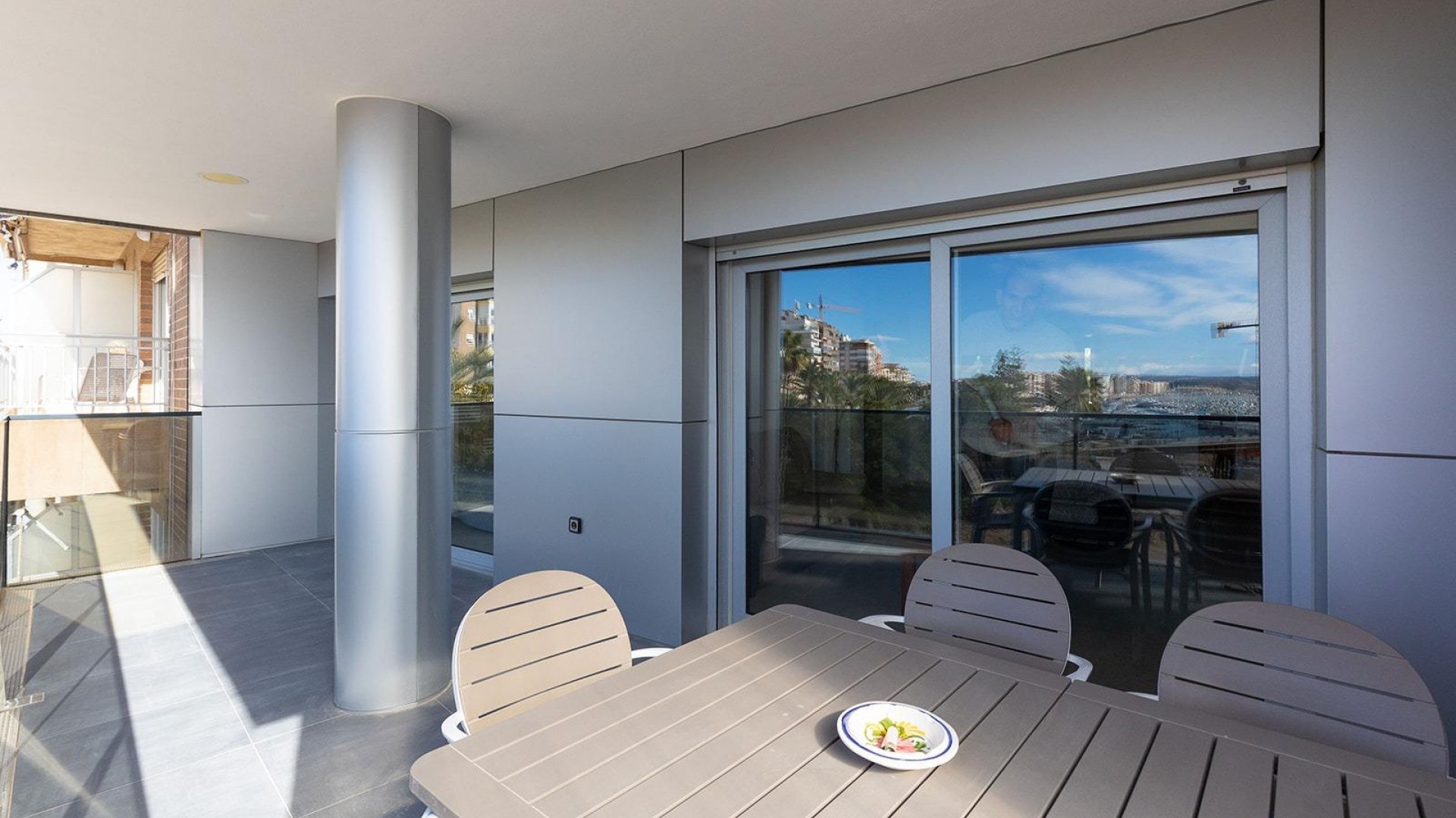 Venta - Apartamento piso -
Torrevieja - Paseo maritimo