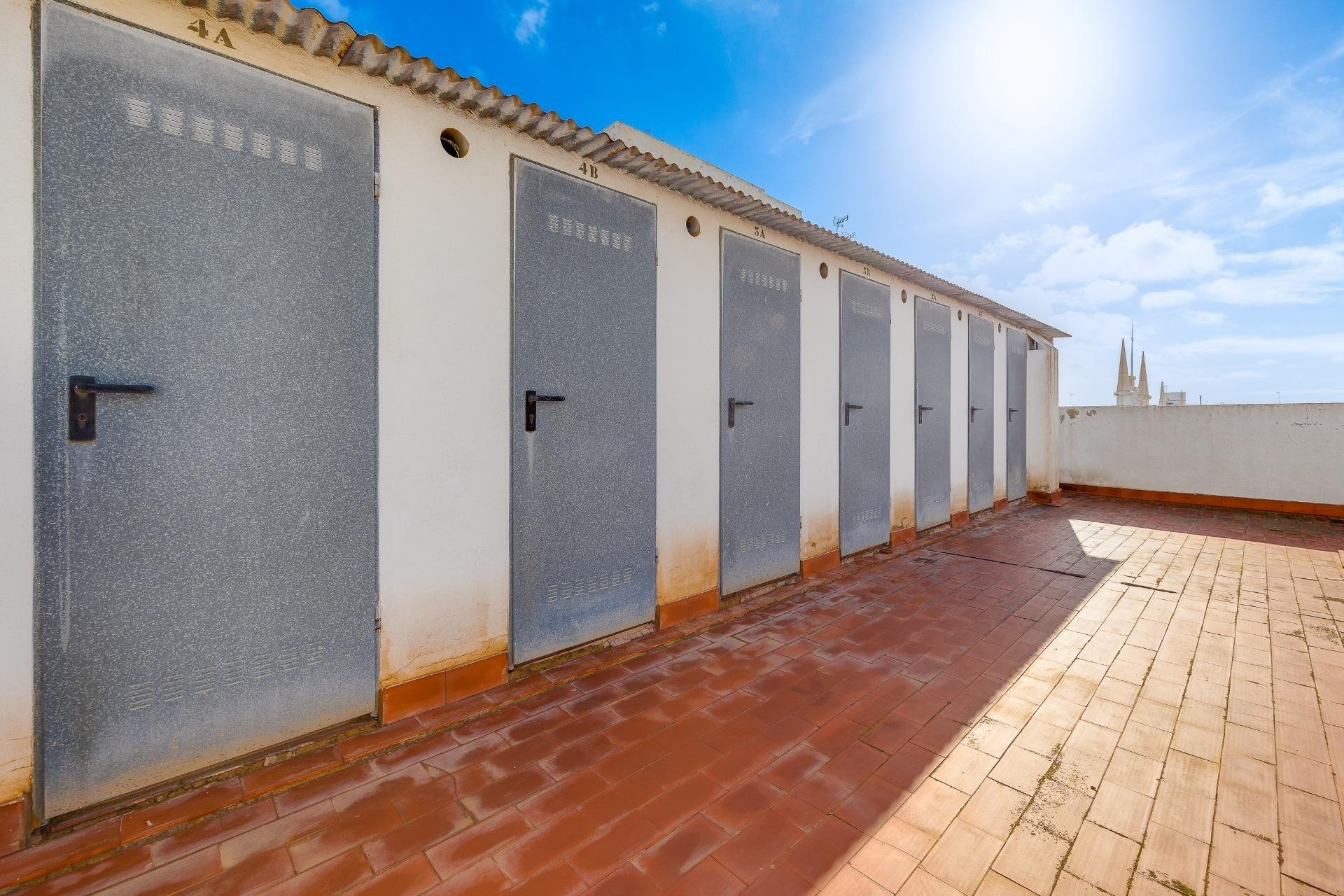 Venta - Apartamento / Piso -
Torrevieja - Paseo maritimo
