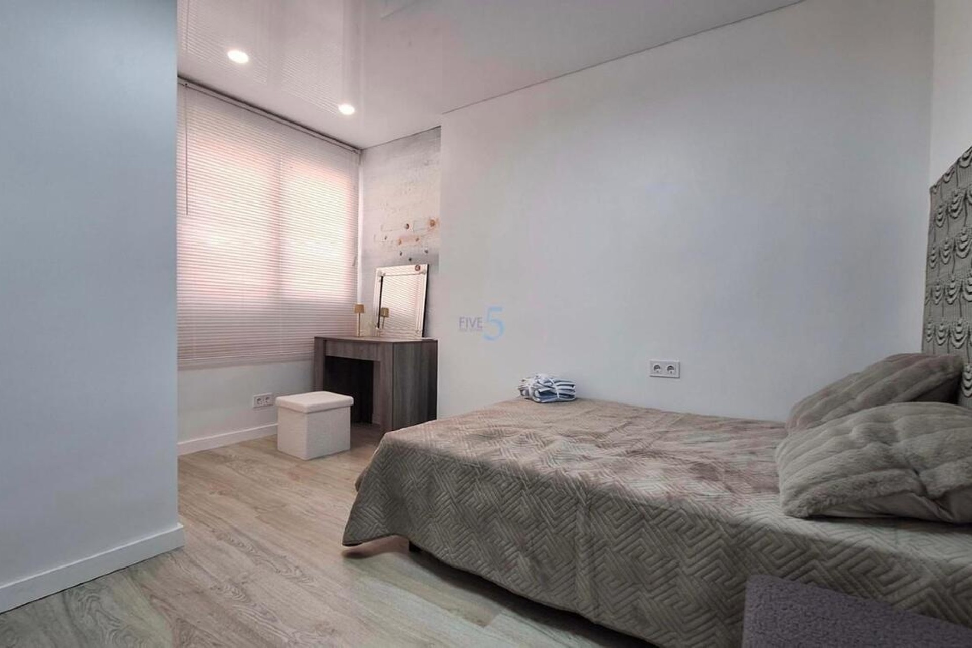 Venta - Apartamento / Piso -
Torrevieja - Playa Acecion