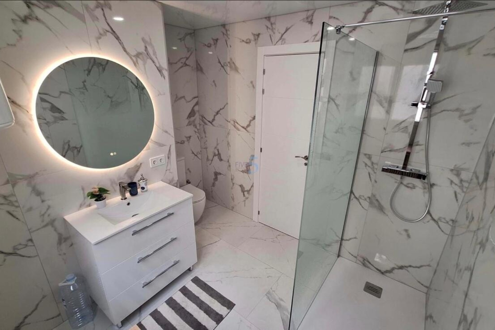 Venta - Apartamento / Piso -
Torrevieja - Playa Acecion