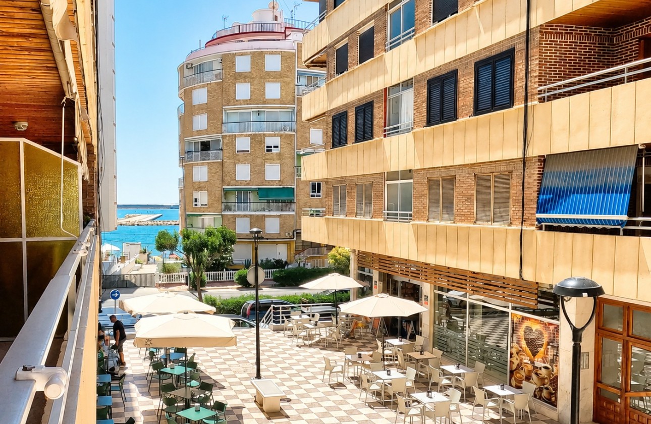 Venta - Apartamento / Piso -
Torrevieja - Playa Acequion