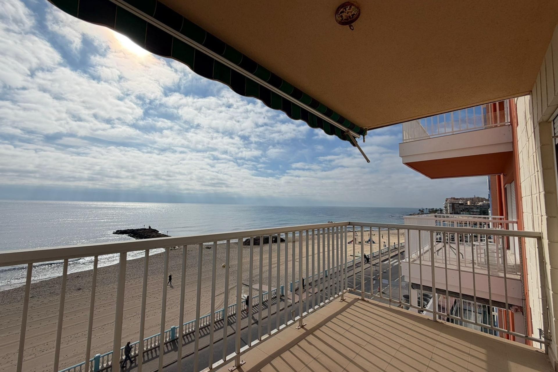 Venta - Apartamento piso -
Torrevieja - Playa de los Locos