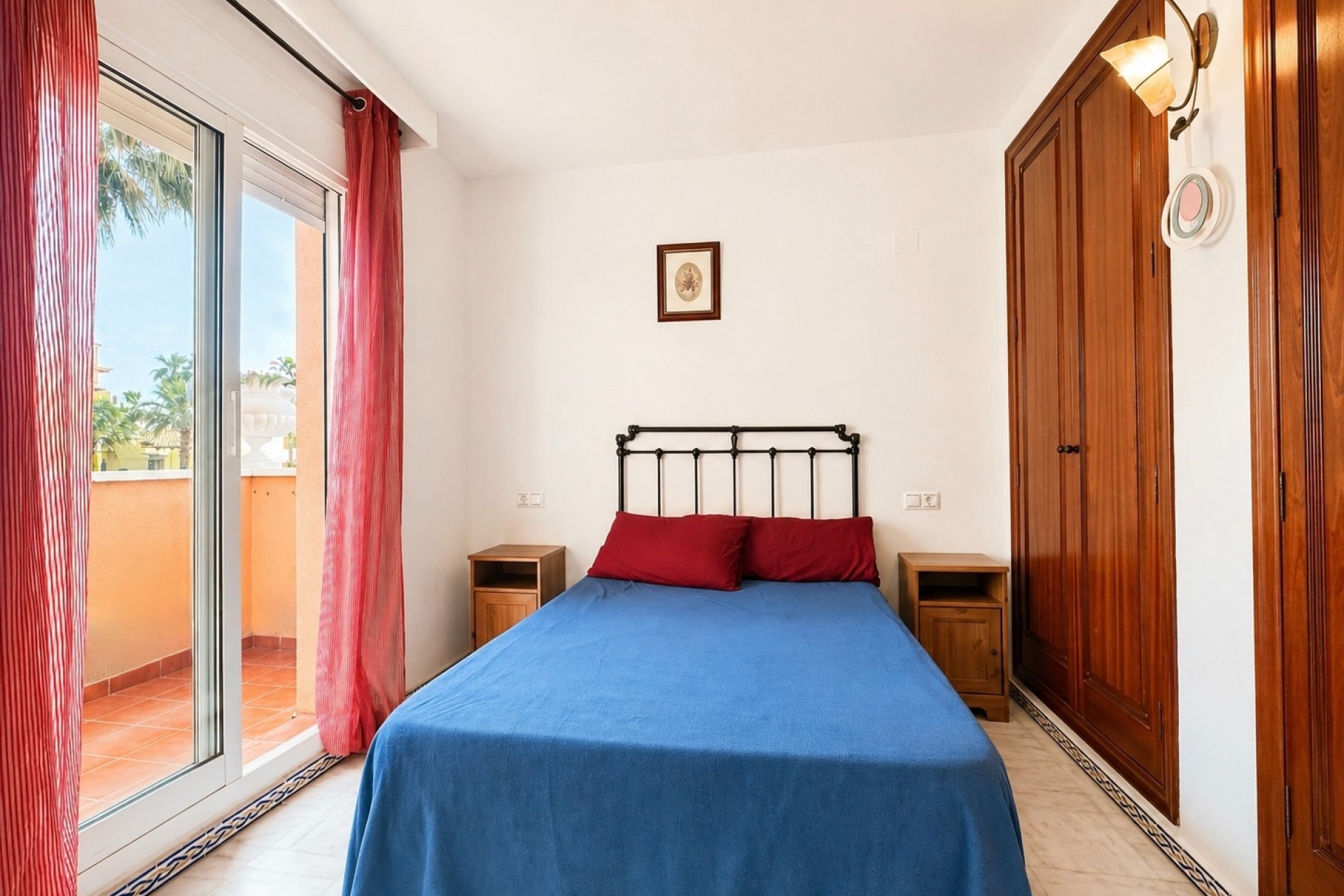 Venta - Apartamento / Piso -
Torrevieja - Playa de los Locos