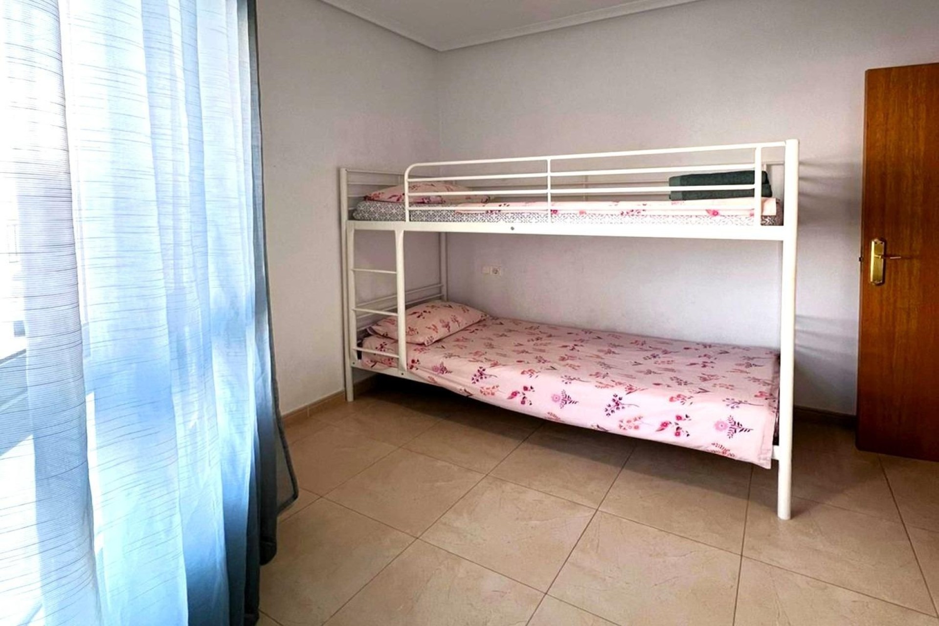 Venta - Apartamento / Piso -
Torrevieja - Playa de los Locos