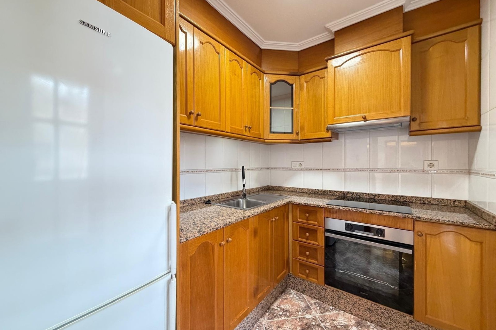 Venta - Apartamento / Piso -
Torrevieja - Playa de los Locos