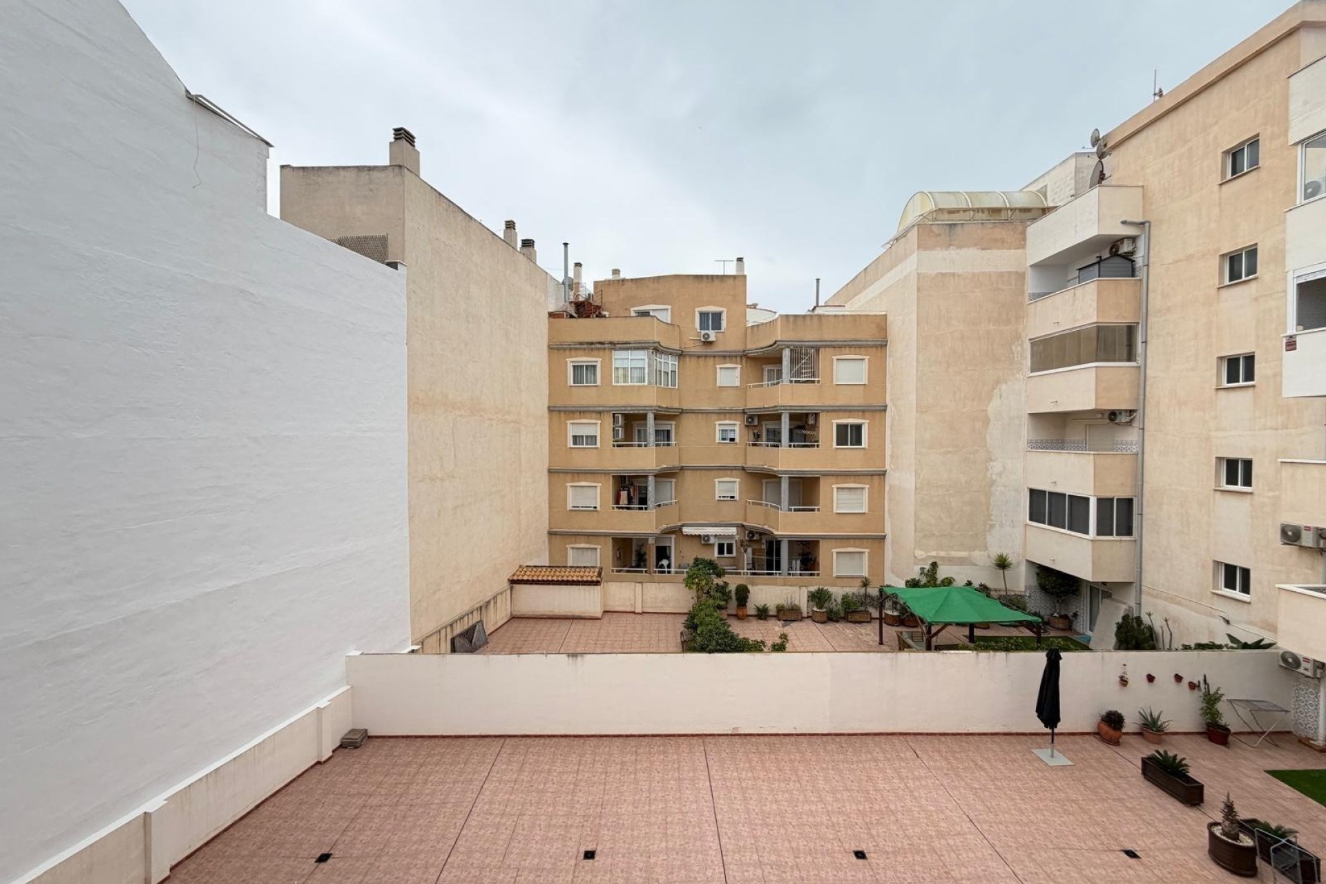 Venta - Apartamento / Piso -
Torrevieja - Playa de los Locos