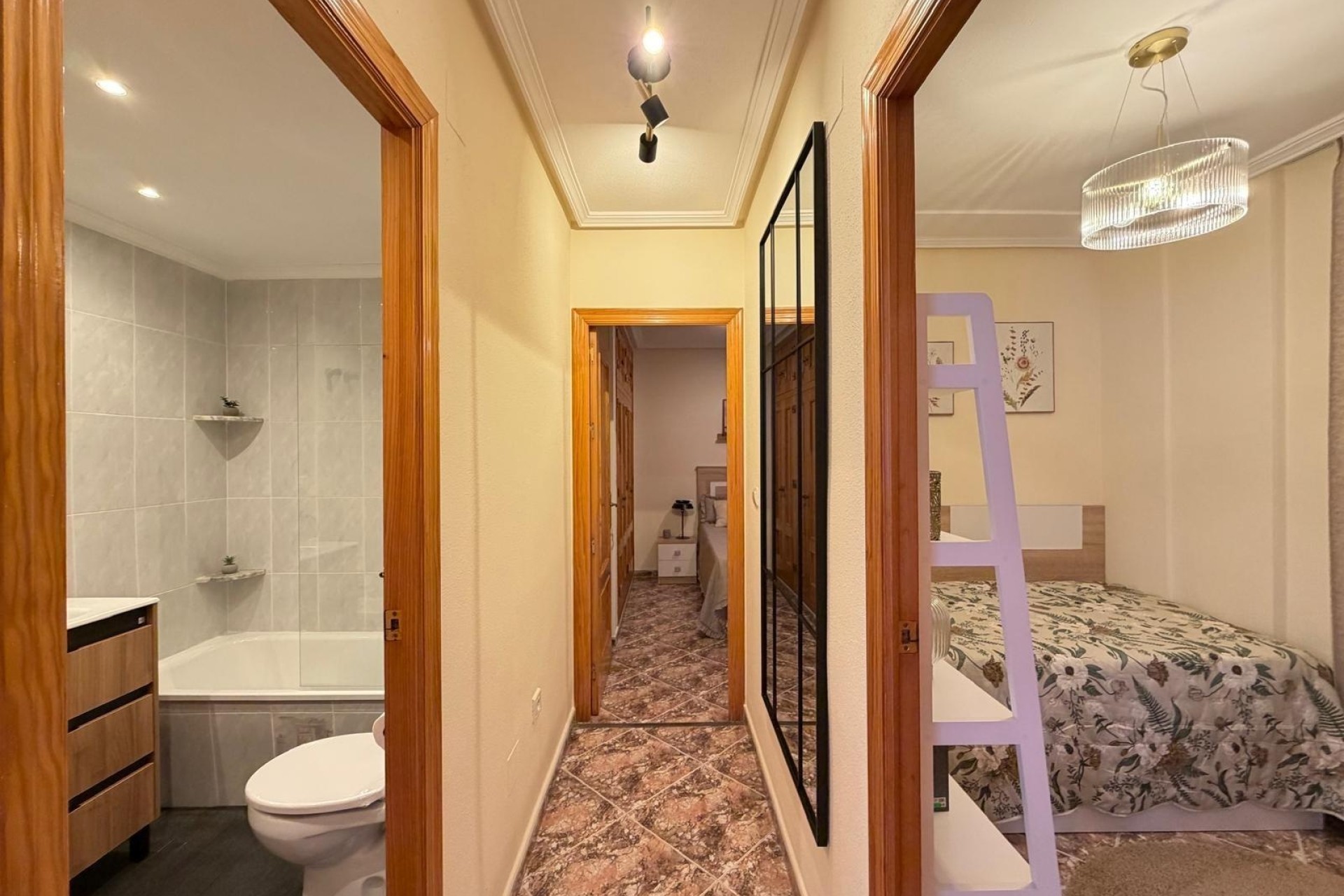 Venta - Apartamento / Piso -
Torrevieja - Playa de los Locos