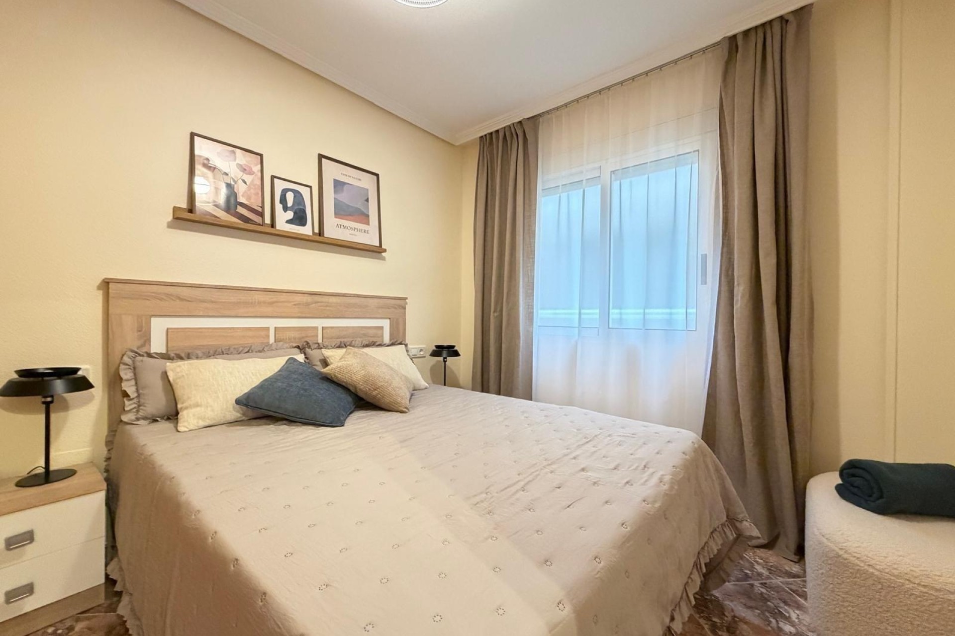 Venta - Apartamento / Piso -
Torrevieja - Playa de los Locos