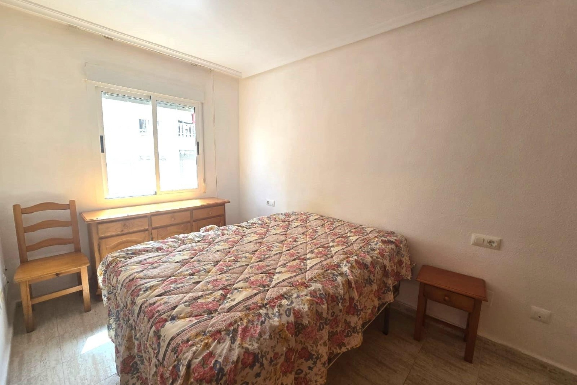 Venta - Apartamento / Piso -
Torrevieja - Playa de los Locos