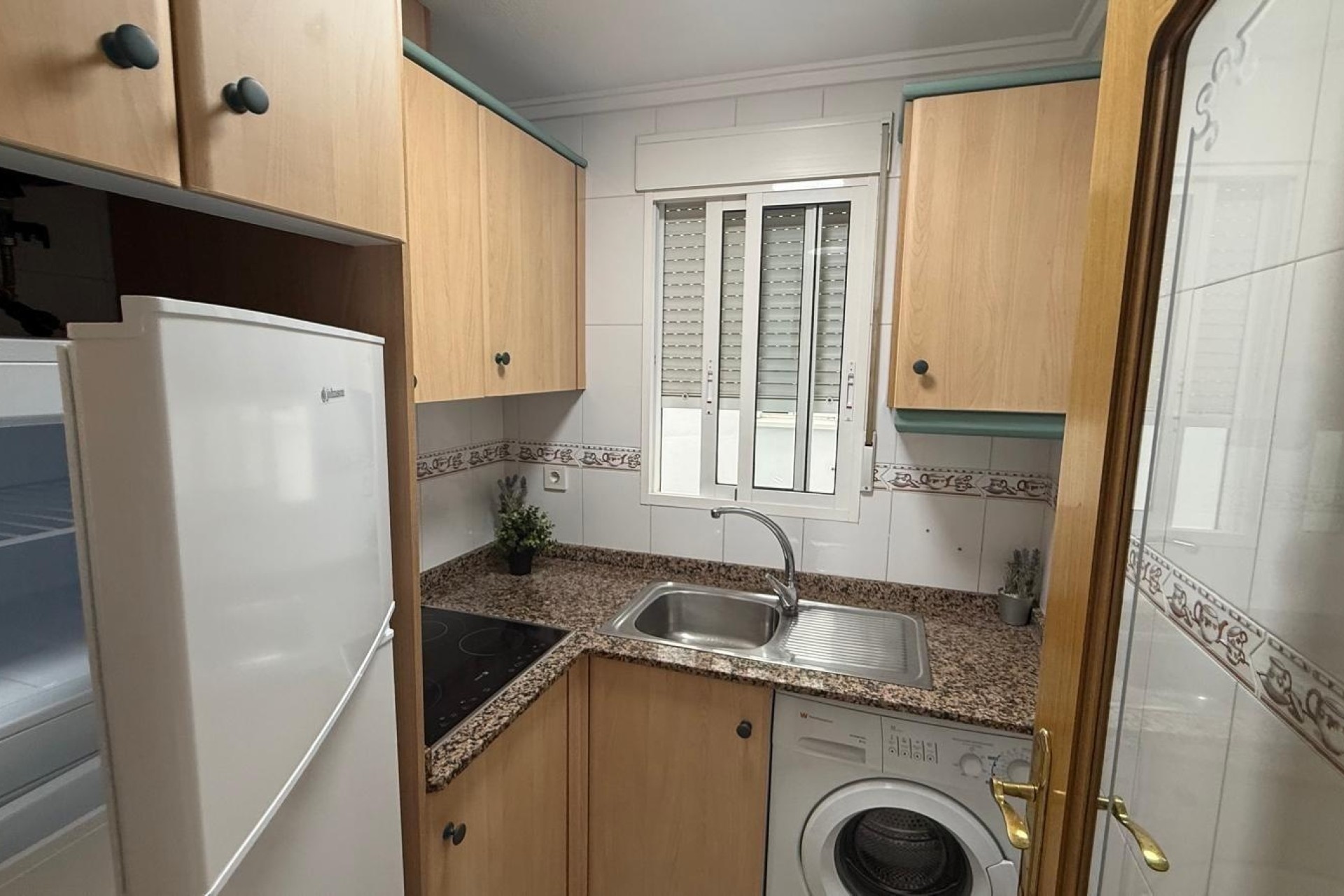 Venta - Apartamento / Piso -
Torrevieja - Playa de los Locos