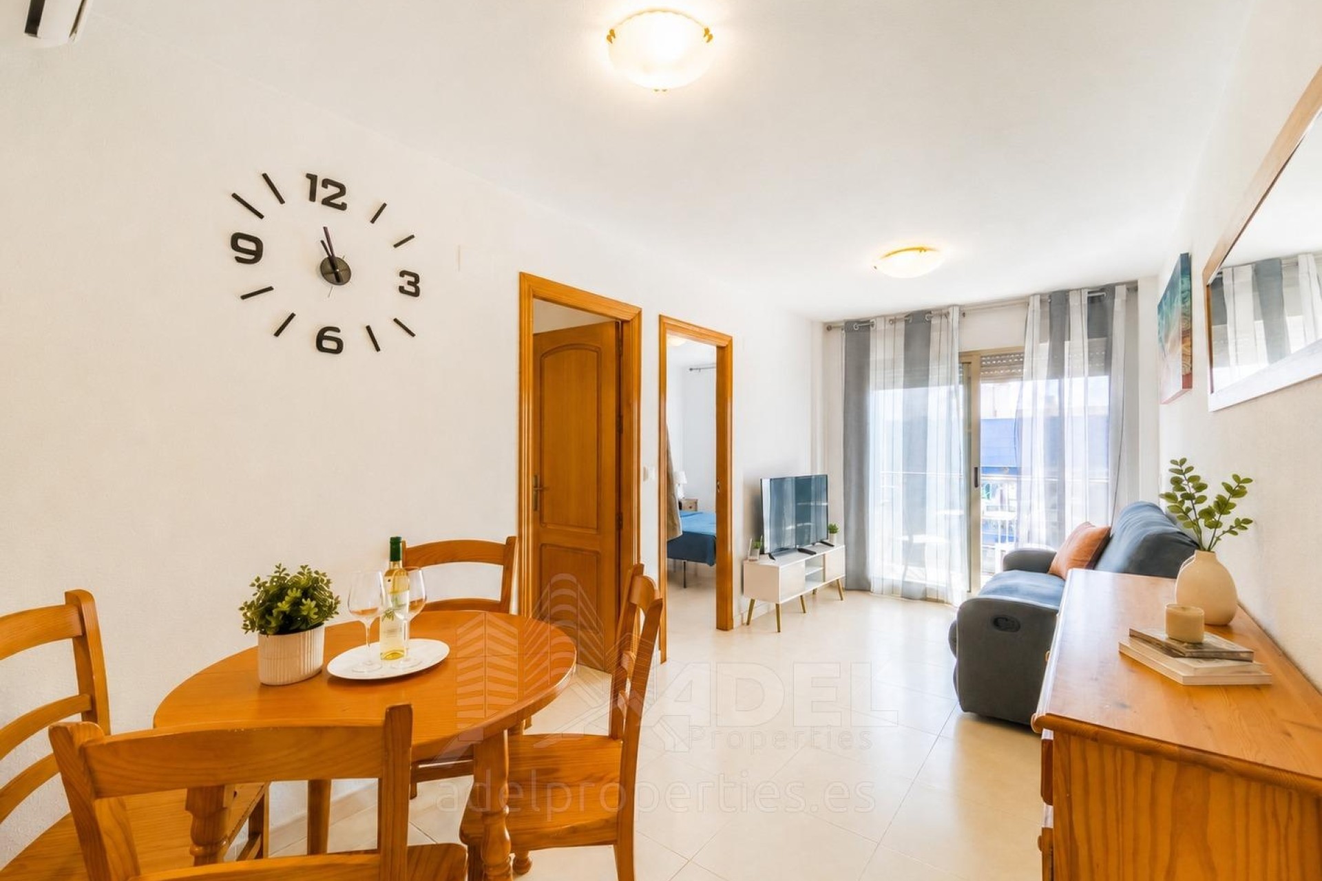 Venta - Apartamento / Piso -
Torrevieja - Playa de los Locos